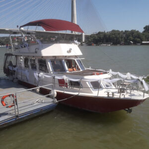 River Lounge brod u Beograd spoljašnji izgled prednje bočno desno